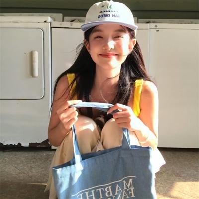 玄学老祖驾到，真千金重整家族荣耀